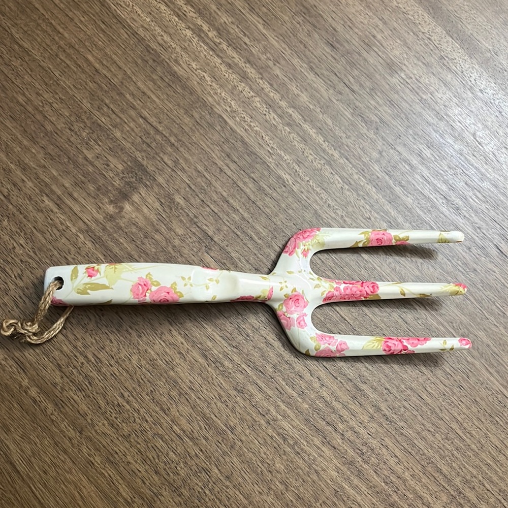 Gardening tool floral cottagecore
